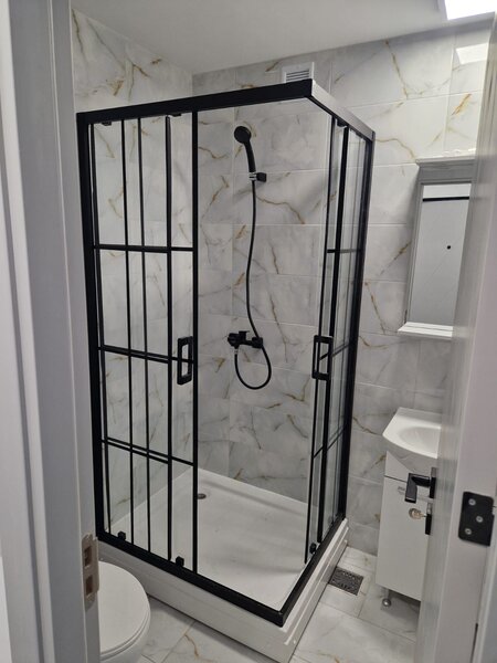 Obor, Colentina, stradal vav Parc Plumbuita 15 minute metrou, ready to move